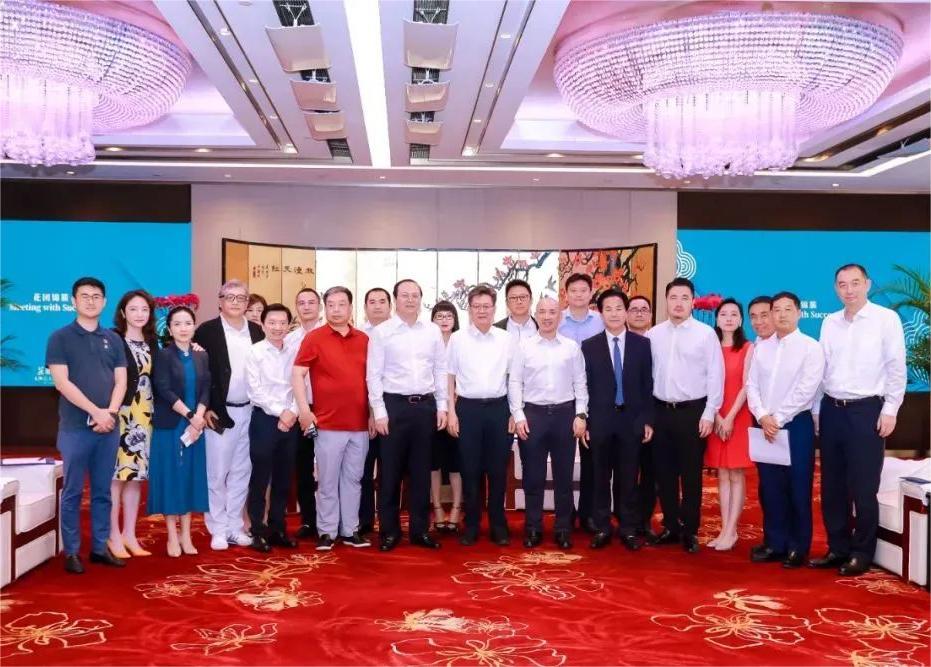 FUN88·乐天(中国游)集团董事长李军赴广州考察交流