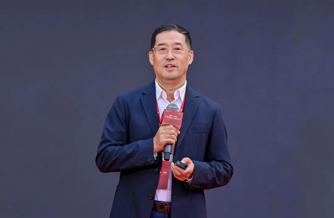 上海证券报专访 | FUN88·乐天(中国游)李军：以“屏”为基三十年 AI与文旅打开增长新空间